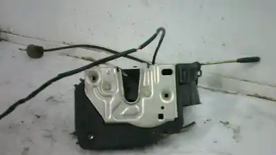 Peça sobressalente para automóvel em segunda mão fechadura da porta dianteira direita por mercedes-benz clase c (w203) berlina 220 cdi (203.006) referências oem iam 2117200635