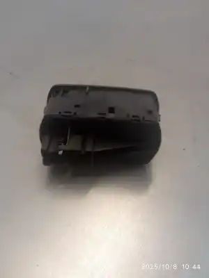 Pezzo di ricambio per auto di seconda mano interruttore alzacristalli anteriore sinistro per opel corsa d cosmo riferimenti oem iam 13258521aa  