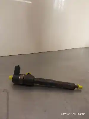 Pièce détachée automobile d'occasion INJECTEUR pour OPEL COMBO D  Références OEM IAM 0445110300  