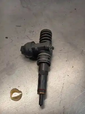 Pezzo di ricambio per auto di seconda mano INIETTORE per AUDI A4 BERLINA (8E) 2.0 TDI 16V (103kW) Riferimenti OEM IAM 0414720229  