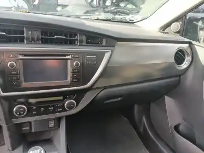 Second-hand car spare part Dashboard for TOYOTA AURIS (_E18_) 2.0 D-4D (ADE186_) OEM IAM references   