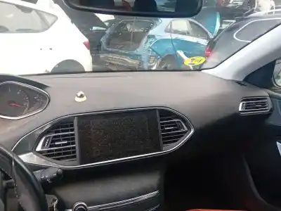 Gebrauchtes Autoersatzteil INSTRUMENTENTAFEL zum PEUGEOT 308 II (LB_, LP_, LW_, LH_, L3_) 1.6 HDi 100 OEM-IAM-Referenzen   