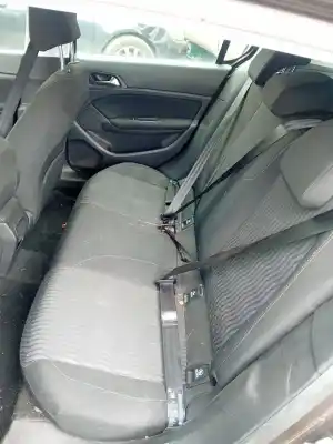 Gebrauchtes Autoersatzteil RÜCKSITZE zum PEUGEOT 308 II (LB_, LP_, LW_, LH_, L3_) 1.6 HDi 100 OEM-IAM-Referenzen   
