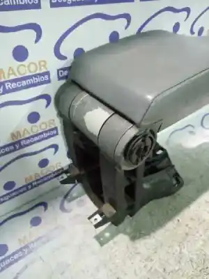 Pezzo di ricambio per auto di seconda mano bracciolo centrale per bmw serie 3 compact (e46) 320td riferimenti oem iam   