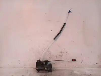 Second-hand car spare part left front door lock for opel zafira a elegance oem iam references 24444015