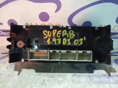 Peça sobressalente para automóvel em segunda mão comando de sofagem (chauffage / ar condicionado) por skoda superb (3u4) comfort referências oem iam 