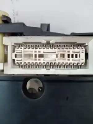 Peça sobressalente para automóvel em segunda mão quadrante por opel zafira a elegance referências oem iam 09228757  351184000