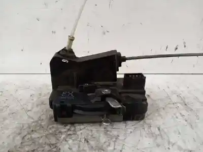 Second-hand car spare part left front door lock for opel zafira a elegance oem iam references 24444015