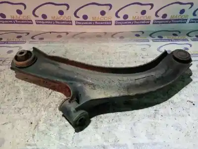 Pièce détachée automobile d'occasion BRAS DE SUSPENSION INFERIEUR AVANT DROIT pour RENAULT CLIO III  Références OEM IAM N695R  