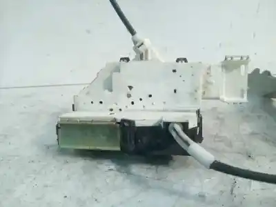 Second-hand car spare part front right door lock for citroen c4 berlina collection oem iam references 9680944680