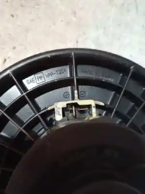 Peça sobressalente para automóvel em segunda mão ventilador de aquecimento por mazda 6 berlina (gg) 2.0 crtd 120 active referências oem iam gj6ba02