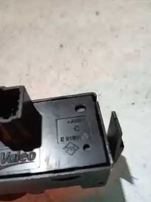 Peça sobressalente para automóvel em segunda mão COMANDOS DE ALAVANCA por RENAULT CLIO III  Referências OEM IAM E3160101  