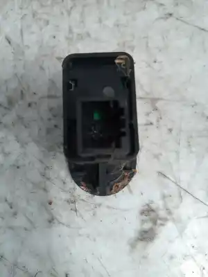 Second-hand car spare part right front power window switch for citroen c2 vtr oem iam references 96401469xt  