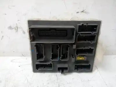Pièce détachée automobile d'occasion BOÎTES À FUSIBLES pour FORD FOCUS BERLINA (CAK)  Références OEM IAM 2M5T14A073ABL  518274105