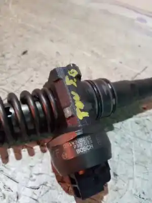 Second-hand car spare part injector for volkswagen touareg (7la) 5.0 v10 tdi cat (ayh) oem iam references 0414720220 pdb 033 
