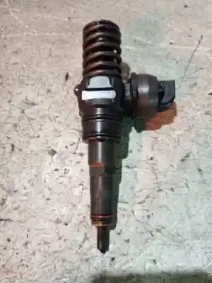 Second-hand car spare part injector for volkswagen touareg (7la) 5.0 v10 tdi cat (ayh) oem iam references 0414720220 pdb 033 