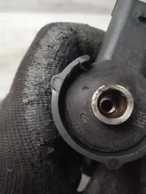 Peça sobressalente para automóvel em segunda mão injetor por kia cee'd sw (ed) 1.6 crdi 115 referências oem iam 338002a900  0445110320