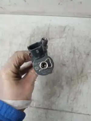 Tweedehands auto-onderdeel injector voor peugeot 307 break/sw (s2) sw pack + 109 cv / 80 kw oem iam-referenties 0445110297  9883139713402