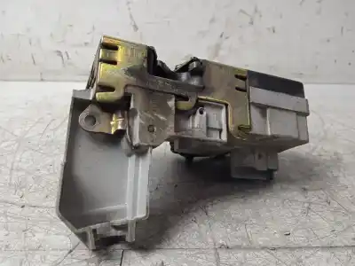 Second-hand car spare part left front door lock for peugeot 307 break/sw (s2) sw pack + 109 cv / 80 kw oem iam references   