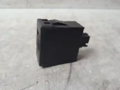 Second-hand car spare part headlights switch for peugeot 307 break/sw (s2) sw pack + 109 cv / 80 kw oem iam references 96366692xt  