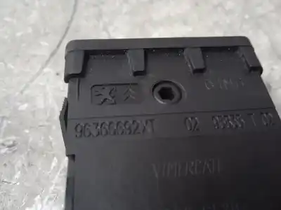 Second-hand car spare part headlights switch for peugeot 307 break/sw (s2) sw pack + 109 cv / 80 kw oem iam references 96366692xt  