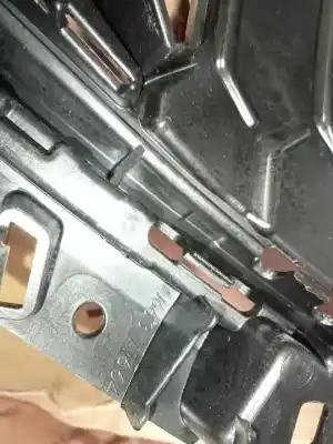 İkinci el araba yedek parçası ön tampon izgarasi için audi a3 sportback (8vf) s line edition oem iam referansları 8y0853651b  