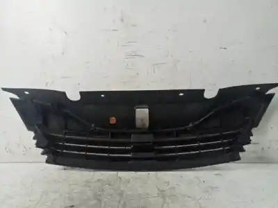 Автозапчасти б/у решетка переднего бампера за renault laguna ii (bg0/1_) 1.8 16v (bg0b, bg0m) ссылки oem iam 8200012581  