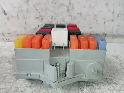 Peça sobressalente para automóvel em segunda mão caixa de fusíveis e relés por fiat croma (194_) 1.9 d multijet (194axb1b) referências oem iam 51738102