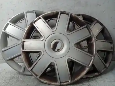 Second-hand car spare part hub caps for ford ka (ccq) bitono oem iam references 3s511130aa  3s51-1130-aa