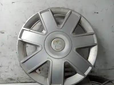 Second-hand car spare part hub caps for ford ka (ccq) bitono oem iam references 3s511130aa  3s51-1130-aa