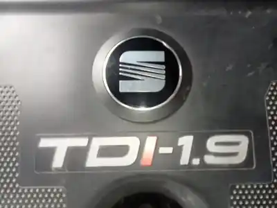 Автозапчасти б/у крышка двигателя за seat toledo (1m2) signum ссылки oem iam 038103925e  