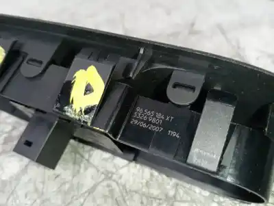 Peça sobressalente para automóvel em segunda mão botão / interruptor elevador vidro dianteiro direito por peugeot 308 sw confort referências oem iam 96565184xt