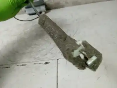 Peça sobressalente para automóvel em segunda mão fechadura da porta dianteira direita por peugeot 308 sw confort referências oem iam 567164