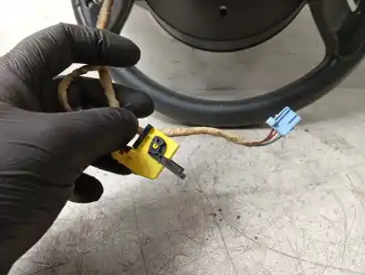 Pezzo di ricambio per auto di seconda mano volante per citroen c4 picasso exclusive riferimenti oem iam 96866512zd  