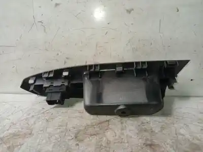 Pièce détachée automobile d'occasion commande de lève vitre arrière gauche pour hyundai getz (tb) 1.5 crdi références oem iam 935801c010  