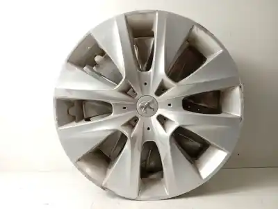 Автозапчастина б/у капки ступиці для peugeot 208 access посилання на oem iam 9673846277  
