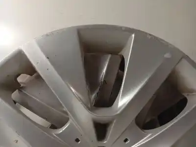 Автозапчастина б/у капки ступиці для peugeot 208 access посилання на oem iam 9673846277  