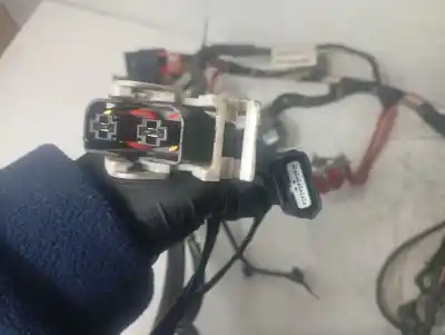 Peça sobressalente para automóvel em segunda mão fio por dacia sandero stepway referências oem iam 240118084r  