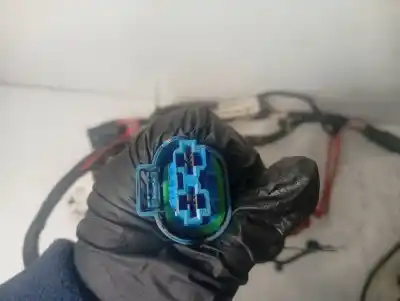 Peça sobressalente para automóvel em segunda mão fio por dacia sandero stepway referências oem iam 240118084r  