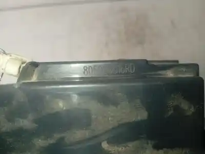 Peça sobressalente para automóvel em segunda mão fechadura da porta dianteira direita por dacia sandero stepway referências oem iam 805026816r  