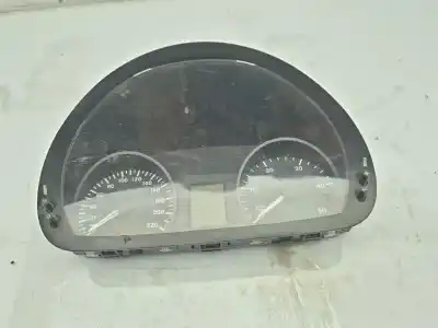 Pièce détachée automobile d'occasion COMPTEUR DE VITESSE TABLEAU DE BORD pour MERCEDES-BENZ VITO (W639) BASIC, COMBI  Références OEM IAM A64464321Z001Q020102120410808780875866  