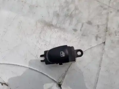 Peça sobressalente para automóvel em segunda mão botão / interruptor elevador vidro traseiro direito por renault kadjar (ha_, hl_) 1.6 tce 165 referências oem iam 
