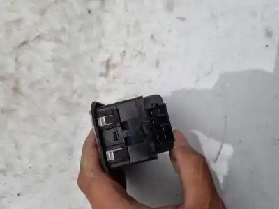 Peça sobressalente para automóvel em segunda mão BOTÃO / INTERRUPTOR ELEVADOR VIDRO DIANTEIRO ESQUERDO por FIAT SCUDO (222)  Referências OEM IAM   