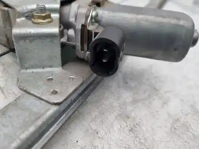 Peça sobressalente para automóvel em segunda mão elevador de vidros dianteiro direito por renault trafic combi (ab 4.01) 1.9 diesel referências oem iam   