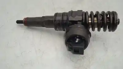 Pezzo di ricambio per auto di seconda mano INIETTORE per VOLKSWAGEN GOLF PLUS V (5M1, 521)  Riferimenti OEM IAM 038170073AG  
