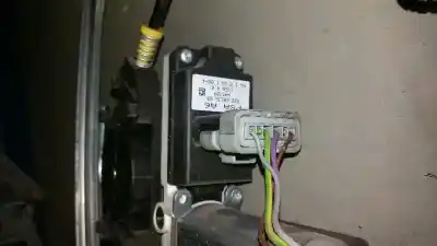 Peça sobressalente para automóvel em segunda mão elevador de vidros dianteira esquerda por citroen c2 (jm_) 1.1 referências oem iam   39618