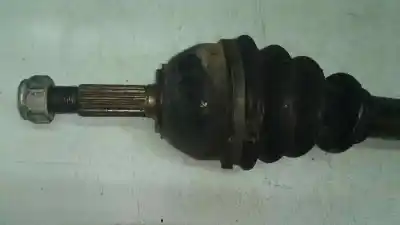 Pezzo di ricambio per auto di seconda mano trasmissione anteriore sinistra per renault clio ii fase i (b/cbo) 1.4 alize 75 cv / 55 kw riferimenti oem iam   