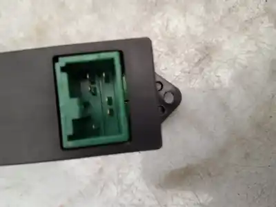 Peça sobressalente para automóvel em segunda mão botão / interruptor elevador vidro dianteiro direito por mitsubishi colt (cj0) 1.6 cat referências oem iam   