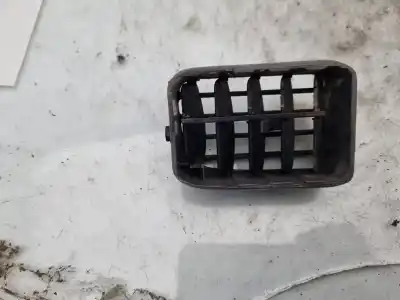 Pièce détachée automobile d'occasion grille d'aération pour nissan micra ii (k11) 1.3 i 16v références oem iam   