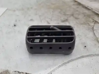 Pièce détachée automobile d'occasion grille d'aération pour nissan micra ii (k11) 1.3 i 16v références oem iam   